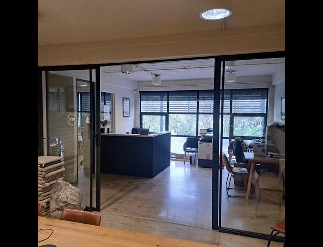 BUSINESS PROPERTY TO RENT IN SOUTH END